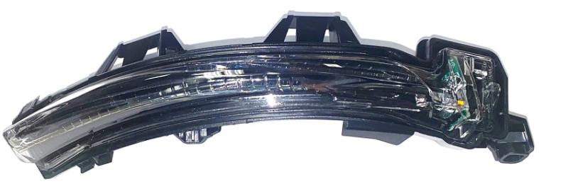 Fanale Specchietto Retrovisore Destro Dx VOLVO V60 dal 2018